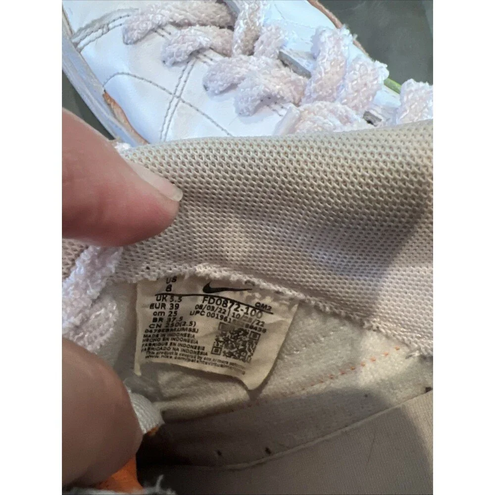 Nike Platform Athletic Sneakers Sz 8  Ladies